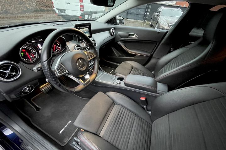 Mercedes CLA 200d AMG Afbeelding 16