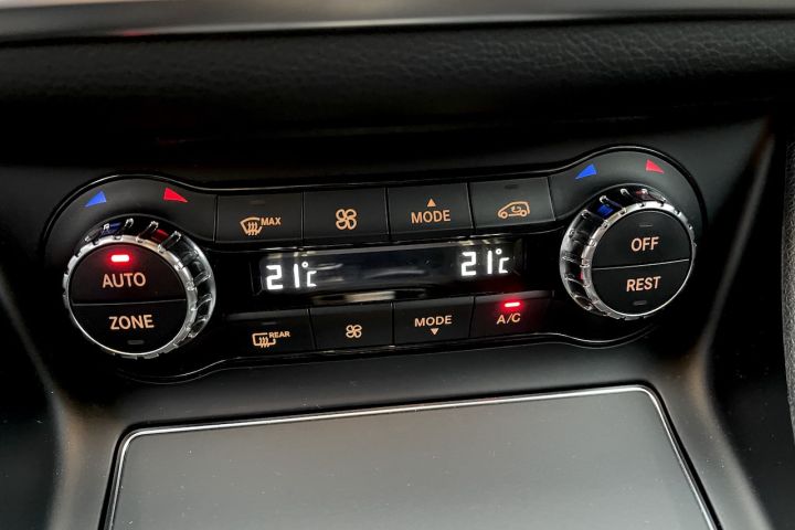 Mercedes CLA 200d AMG Afbeelding 24