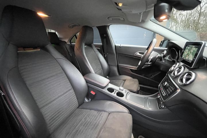 Mercedes CLA 200d AMG Afbeelding 34